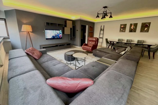 What is the Ideal Number of Rooms for Furnished Housing Rental?